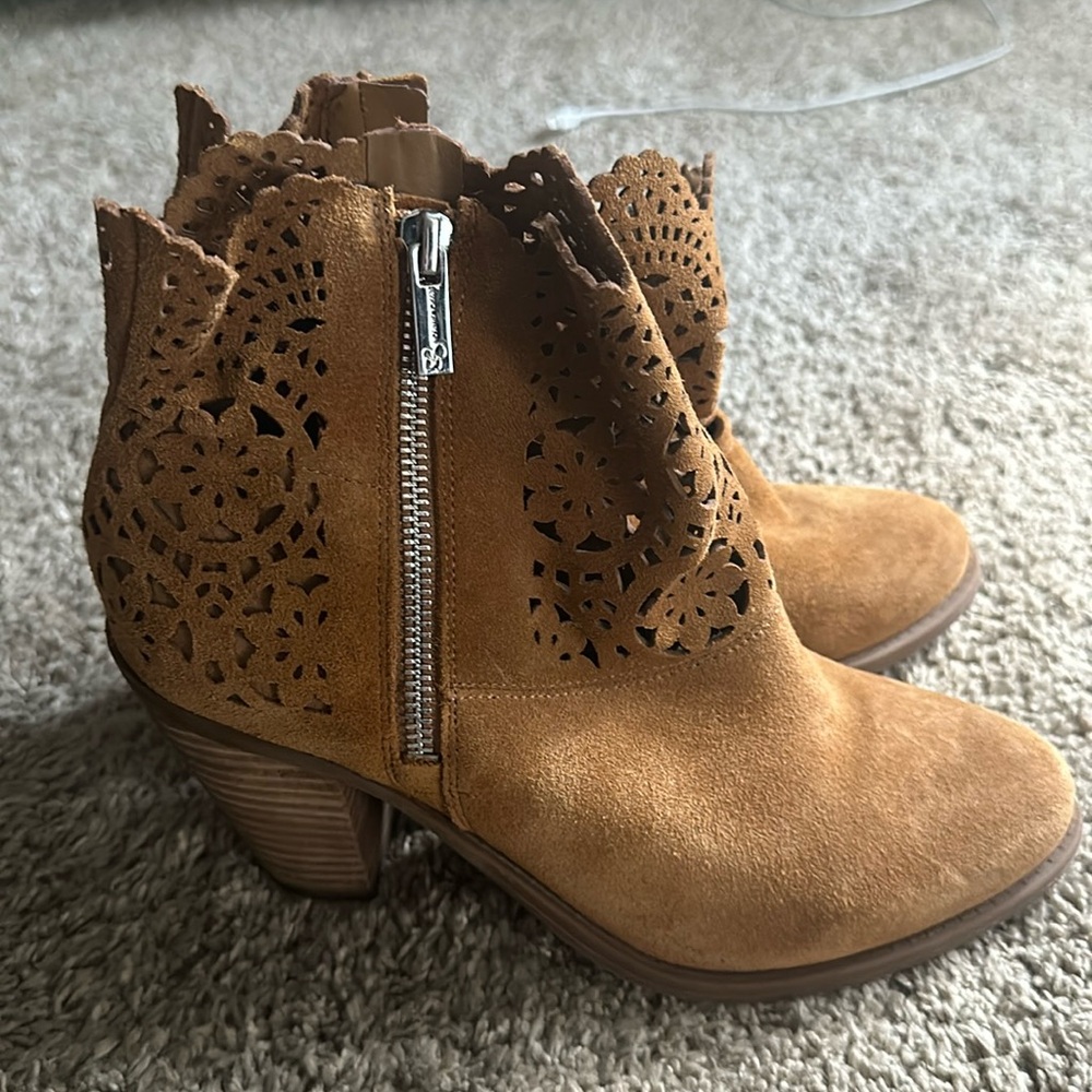 Jessica Simpson Suede Booties-EUC!